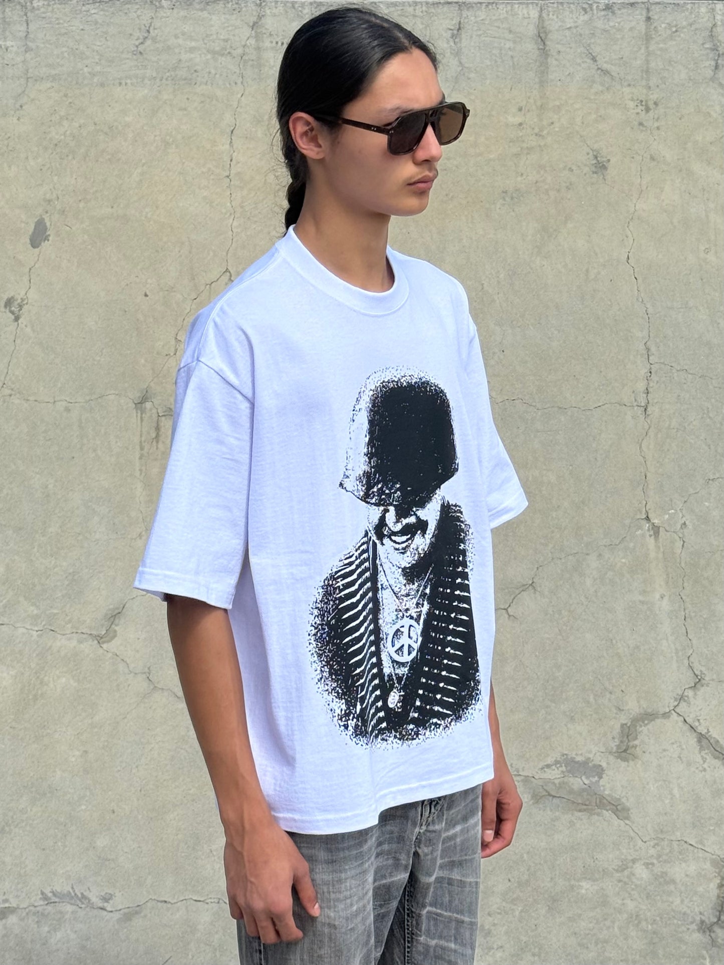 Front Graphic — White